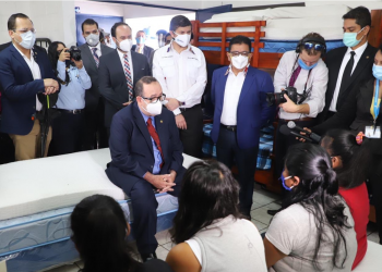 centro deportivo Ramiro de León Carpio