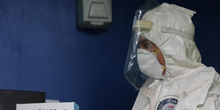 Inauguran Campamento Centro de Bienestar Respiratorio Móvil en la zona 2