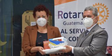 Donación Club Rotario.