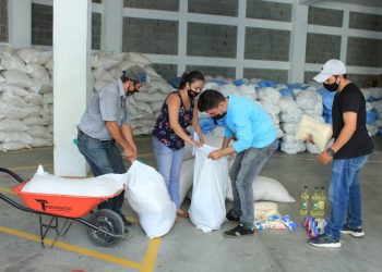 Familias del área rural reciben alimentos