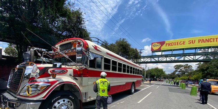 Municipalidad de Guatemala verifica ensayos del transporte extraurbano