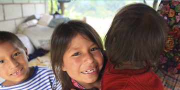 Niños guatemaltecos ayuda Gobierno