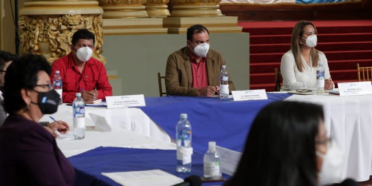 Autoridades de Jalapa asumen compromiso para atender a niños y niñas con discapacidad