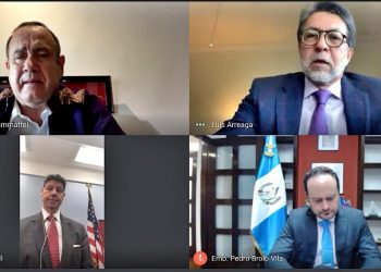 Presidente agradece a embajador de Estados Unidos por trabajo y colaboración