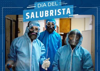 Presidente Alejandro Giammattei reconoce labor de salubristas en su día