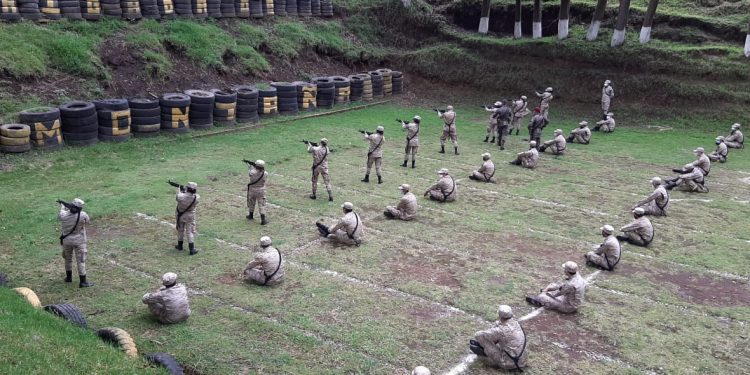 Capacitan a reservistas militares de los 22 departamentos