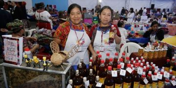 Feria de mujeres artesanas