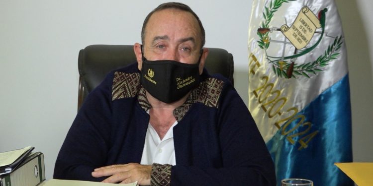Presidente Giammattei: “Seguiremos trabajando sin descanso, Guatemala no se detiene”