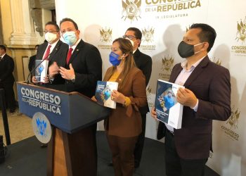 Minfin presenta proyecto de presupuesto 2021 por 99 mil 700 millones de quetzales