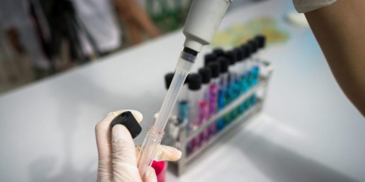 Pruebas para detectar coronavirus.