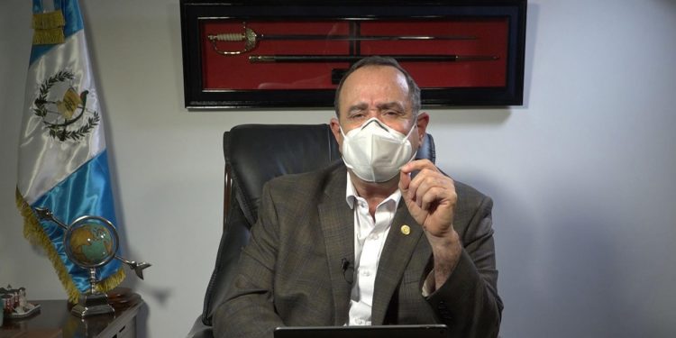 #Jornada Presidencial: Mandatario Giammattei recomienda reforzar protocolos sanitarios