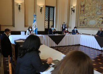 Buscan fijar meta para que Guatemala aumente sus exportaciones