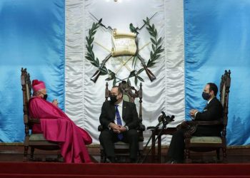 Embajadores presentan cartas credenciales al Presidente de la República