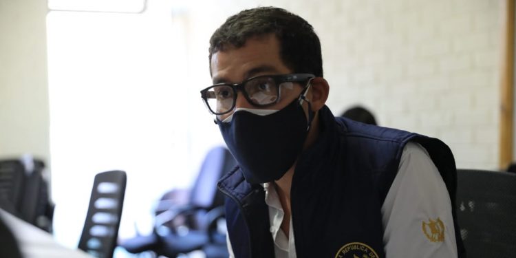 Miguel Martínez: “Somos funcionarios y estamos abiertos a la fiscalización”