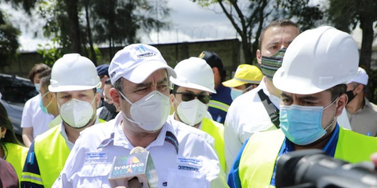 Continúan obras de infraestructura vial en Jalapa