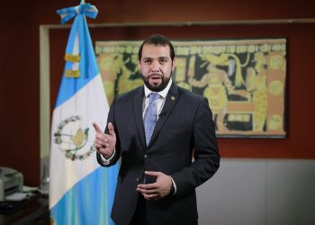 Guatemala llama al Gobierno de Honduras para atender a migrantes