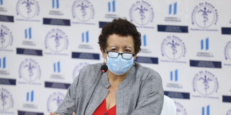 Amelia Flores, ministra de Salud de Guatemala, brindó un mensaje para la nación.