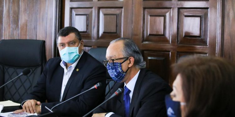 Mesa de promoción del turismo