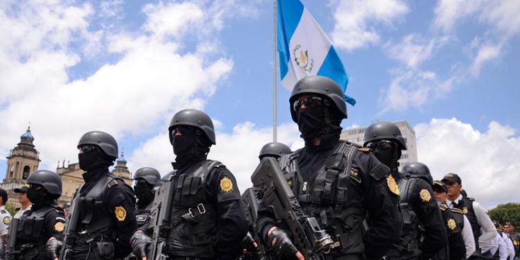 PNC rescata a madre e hijos víctimas de secuestro en Alta Verapaz