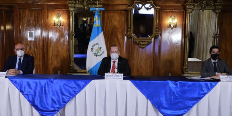 la Superintendencia de Bancos (SIB).