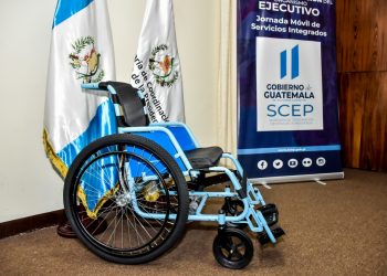 Entregan sillas de ruedas para los vecinos de Escuintla y Petén