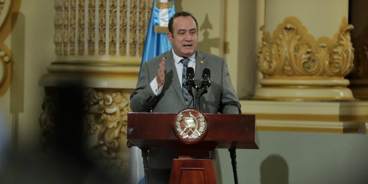 Presidente, Alejandro Giammattei.