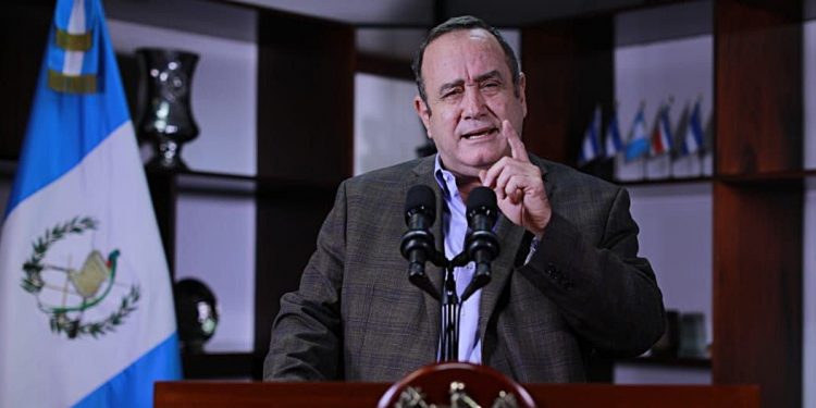 Guatemala busca dinamizar la economía en beneficio de la población