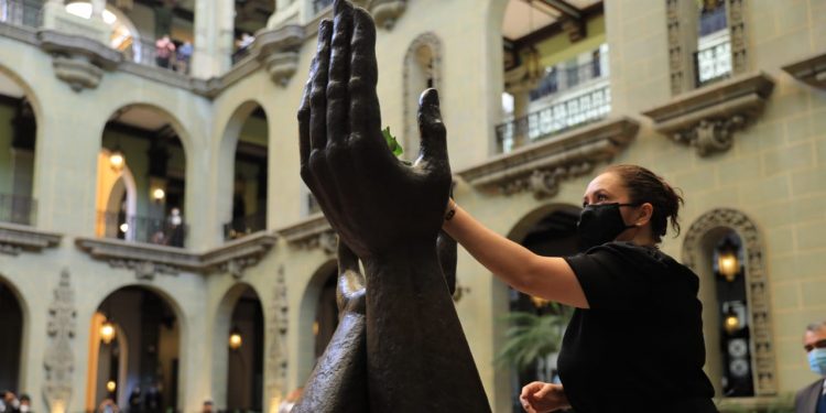 Cambio de la Rosa de la Paz