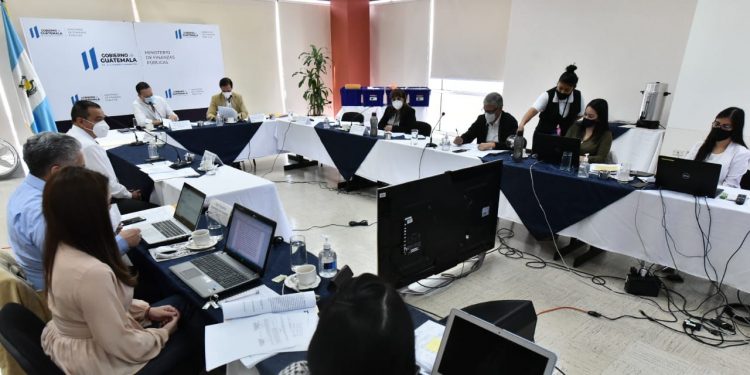 comisión de postulación