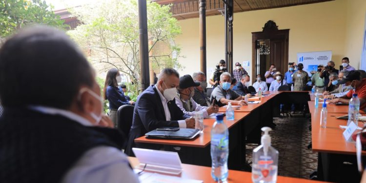 Comisión Presidencial de Diálogo establece ruta para las peticiones de militares retirados