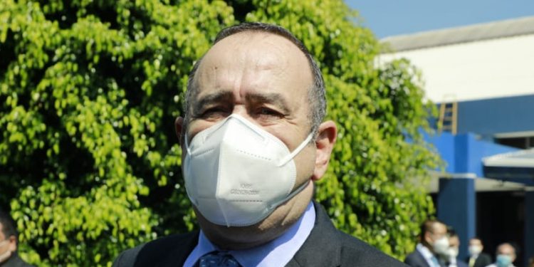 presidente Alejandro Giammattei