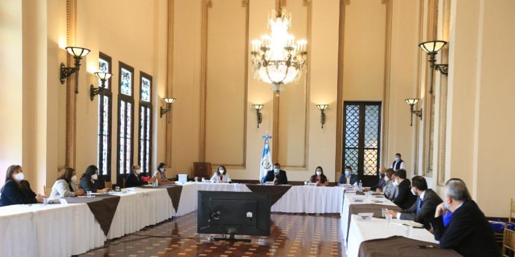 Guatemala es el menos afectado en caída de la tasa del crecimiento económico