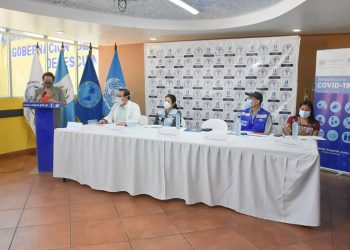Comadronas son fortalecidas con equipo de protección