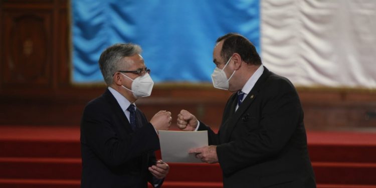 presidente Alejandro Giammattei