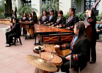 Marimba femenina