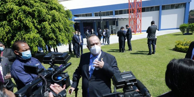 presidente conferencia de prensa