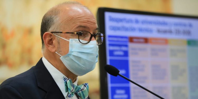 Conozca las regulaciones para el retorno seguro a las universidades