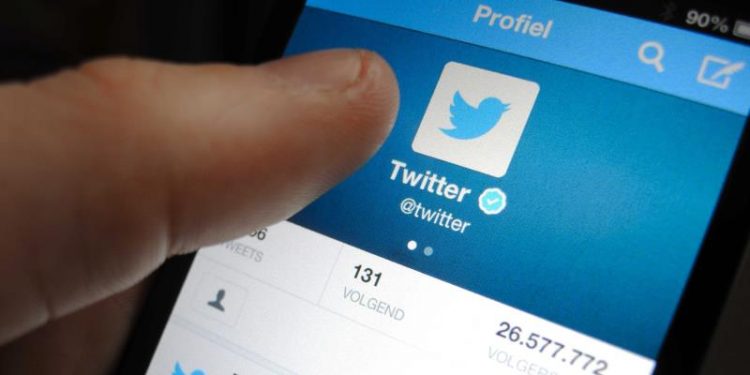 Twitter cambia retuits a 10 días de la elección presidencial en Estados Unidos