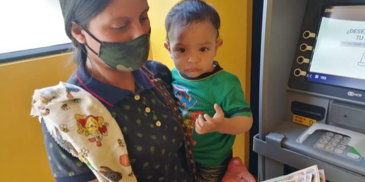 Beneficiarios del 10% de casos especiales de hogares que no cuentan con acceso a energía eléctrica.