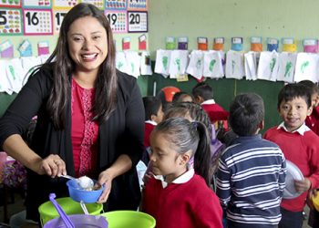 Ministra de Educación resalta papel de docentes durante el ciclo escolar 2020