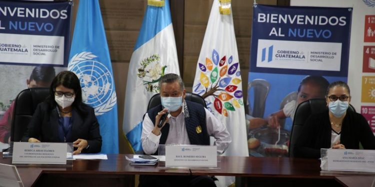 Presentan programa a beneficio de mujeres en extrema pobreza.