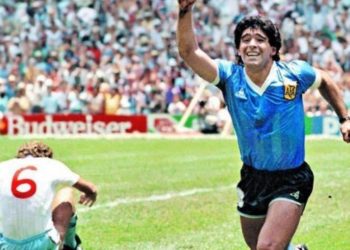 El mundo del futbol llora la muerte de Diego Maradona