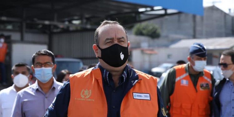 Guatemala en alerta por huracán Iota