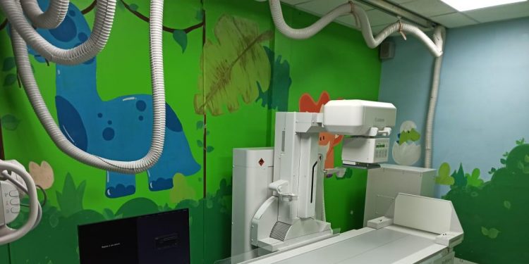 La sala con el equipo instalado en el área de pediatría.