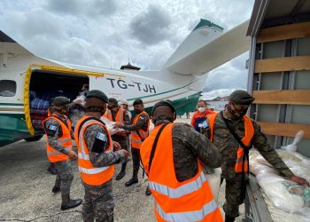 Ayuda humanitaria comienza a llegar a Alta Verapaz