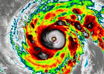Huracán Iota se fortalece a categoría 4