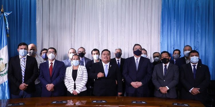 Congreso suspenderá Decreto 33-2020 y continuará discusión del Presupuesto 2021