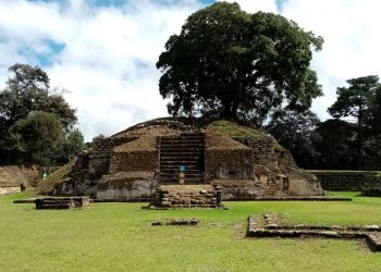 Analizan recategorización de parques naturales Iximché y Cerro del Baúl
