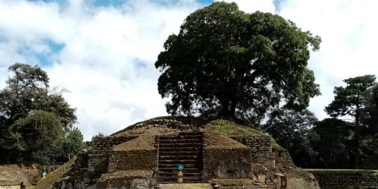 Analizan recategorización de parques naturales Iximché y Cerro del Baúl