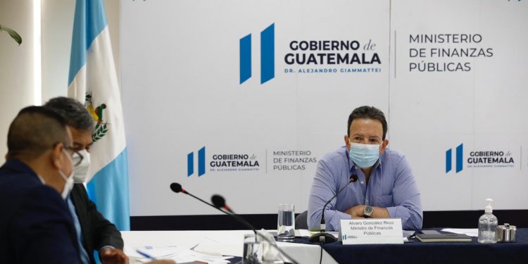 Establecen nómina de seis candidatos para integrar Directorio de la SAT